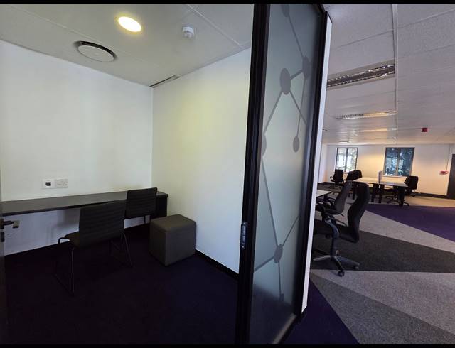 344M² OFFICE TO LET IN SANDOWN